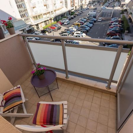Lux City Apartment With Parking Podgoriţa Exterior foto